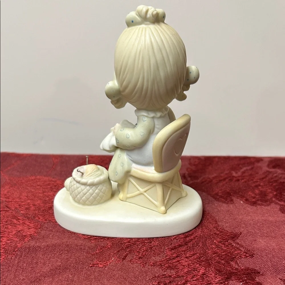 Precious Moments Mother Sew‎ Dear Figurine E-3106